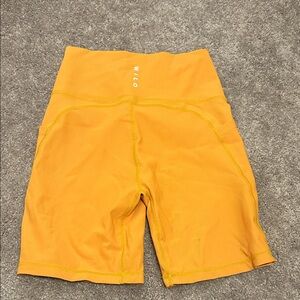 Women's Wilo High-Waisted Shorts sz:m